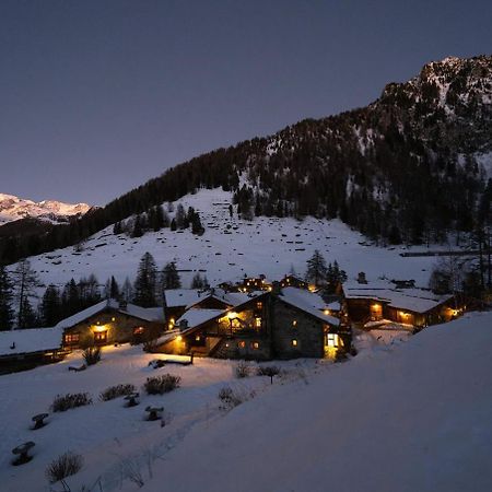 Hotellerie De Mascognaz Champoluc Exterior foto