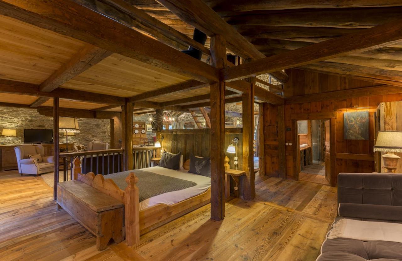 Hotellerie De Mascognaz Champoluc Exterior foto