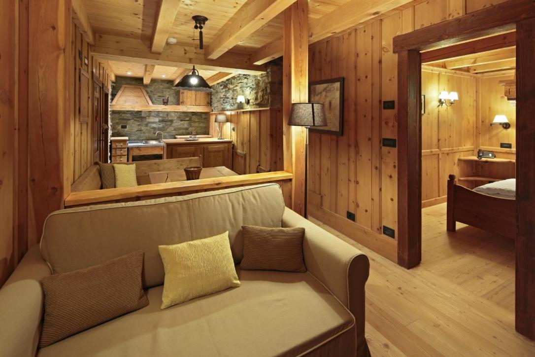 Hotellerie De Mascognaz Champoluc Exterior foto