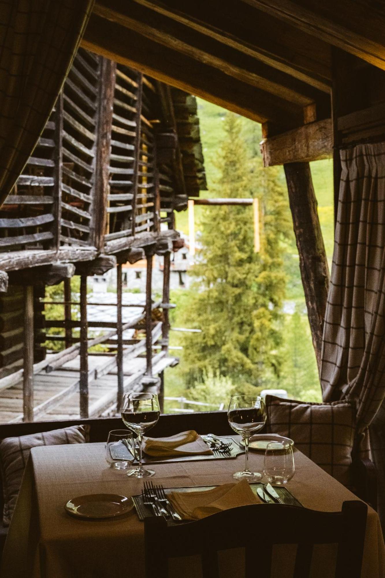 Hotellerie De Mascognaz Champoluc Exterior foto