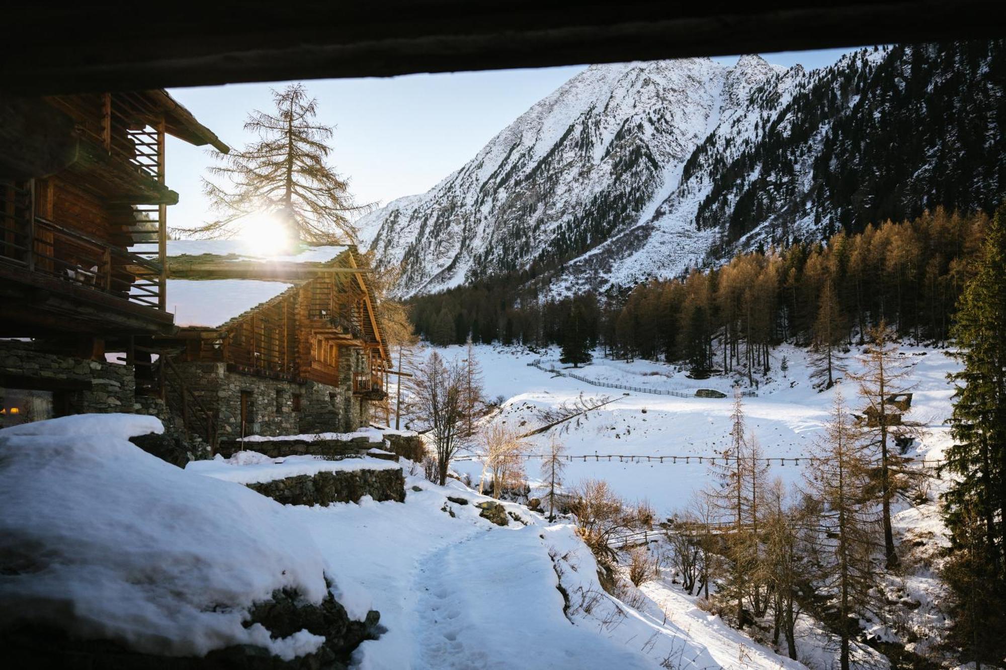 Hotellerie De Mascognaz Champoluc Exterior foto