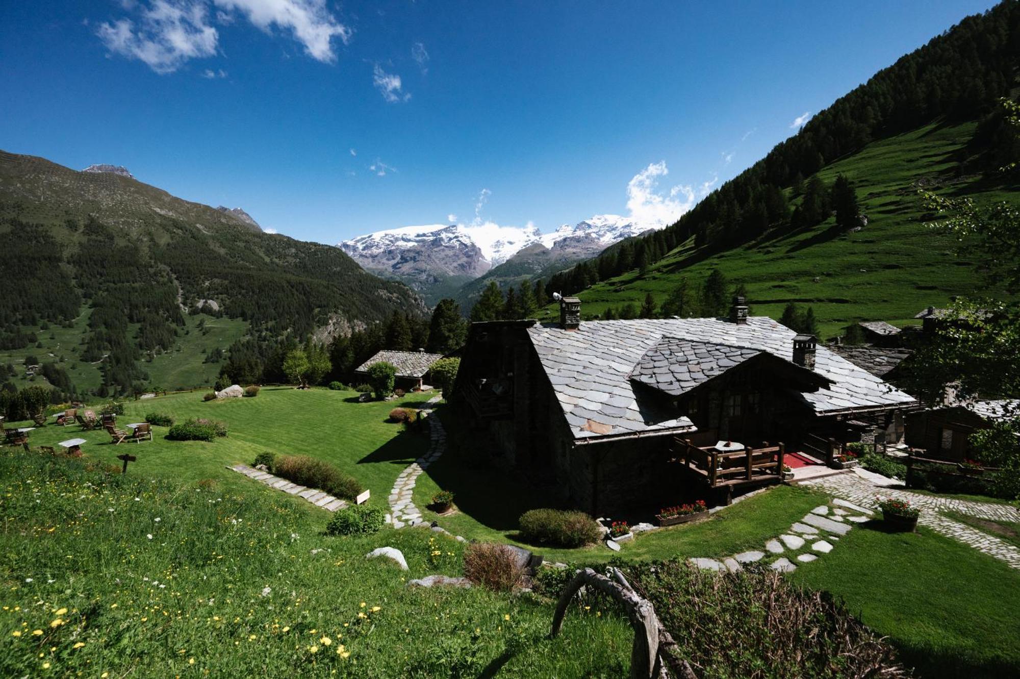 Hotellerie De Mascognaz Champoluc Exterior foto