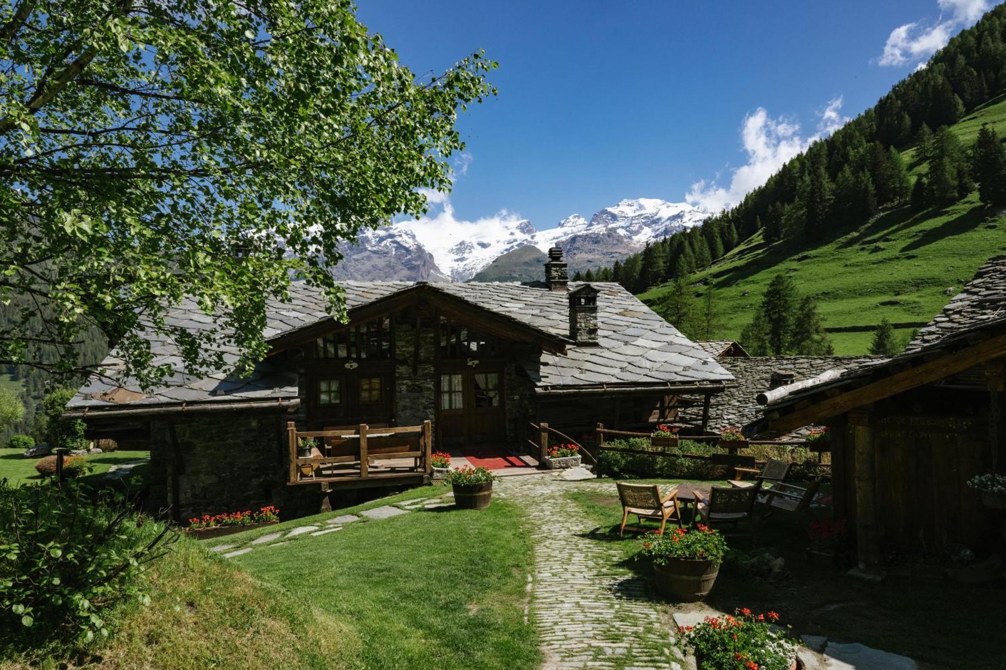 Hotellerie De Mascognaz Champoluc Exterior foto