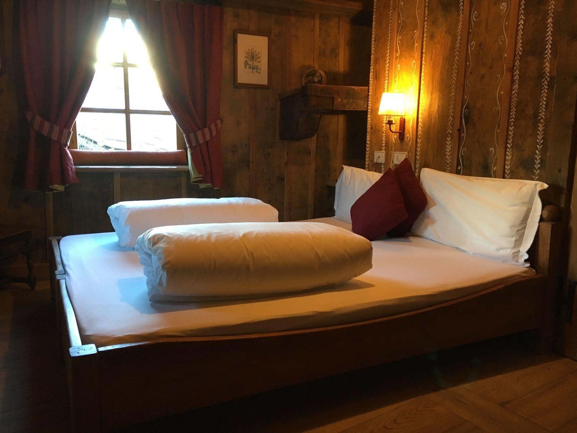 Hotellerie De Mascognaz Champoluc Exterior foto